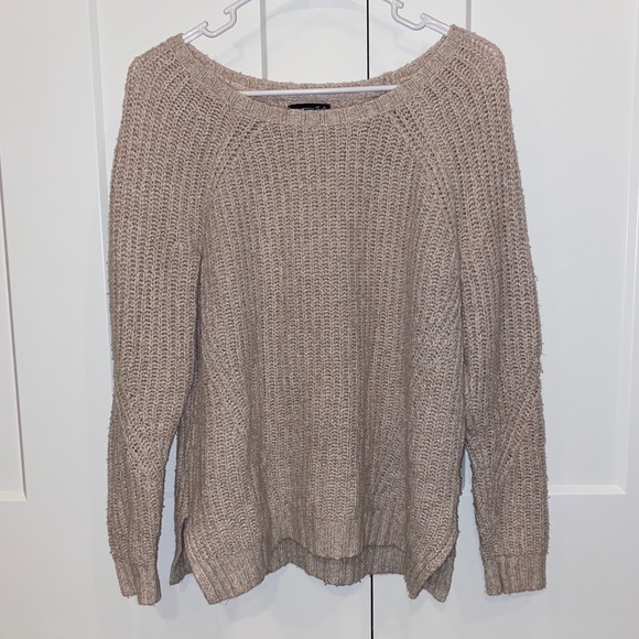 American Eagle Outfitters Sweaters - American Eagle Outfitters Tan Crew Neck Sweater
